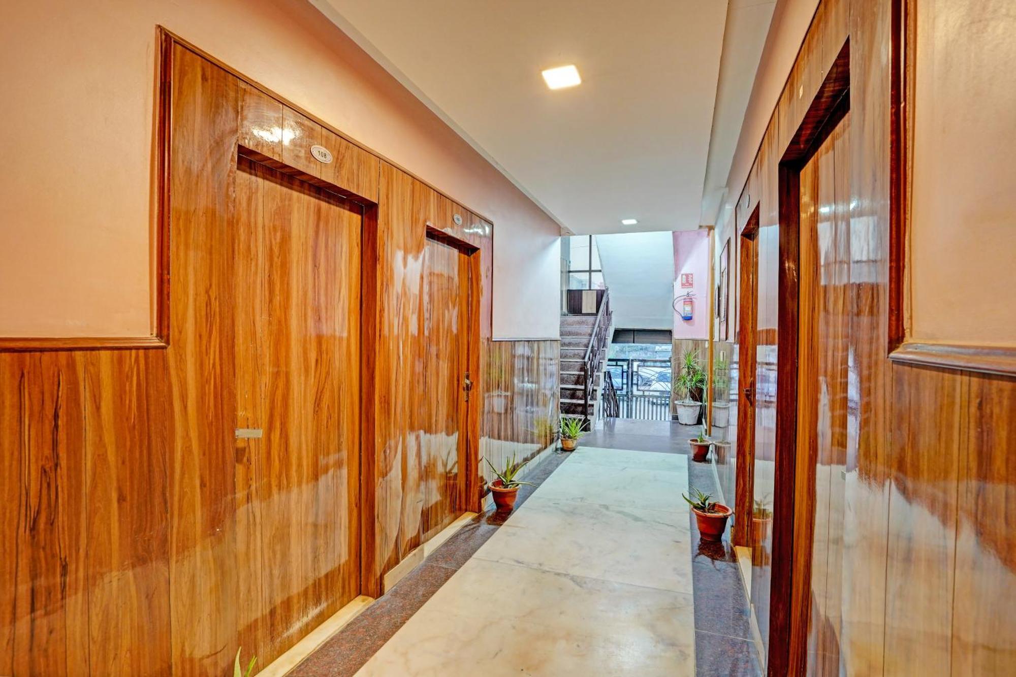 Hotel O Greno House Near Pvr Ansal Plaza Greater Noida Exteriér fotografie